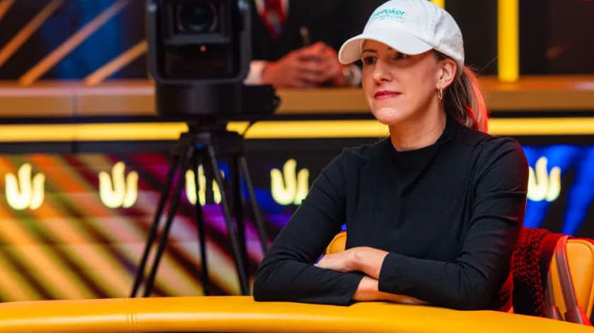 撲（pū）克歷史女子獎金榜 Kristen Foxen登頂斬獲生涯最高獎金（jīn）