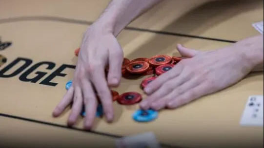 德州撲克線下低級別（bié）常規局（jú） “黃金法則（zé）”助（zhù）你（nǐ）征服全（quán）場